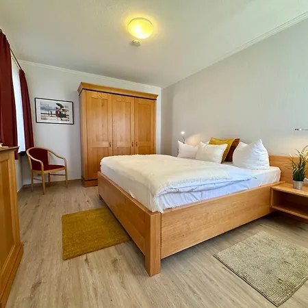 Urlaub Im Kiek In Ferienhaus, Seegras Ferienhaus Wustrow (Fischland)